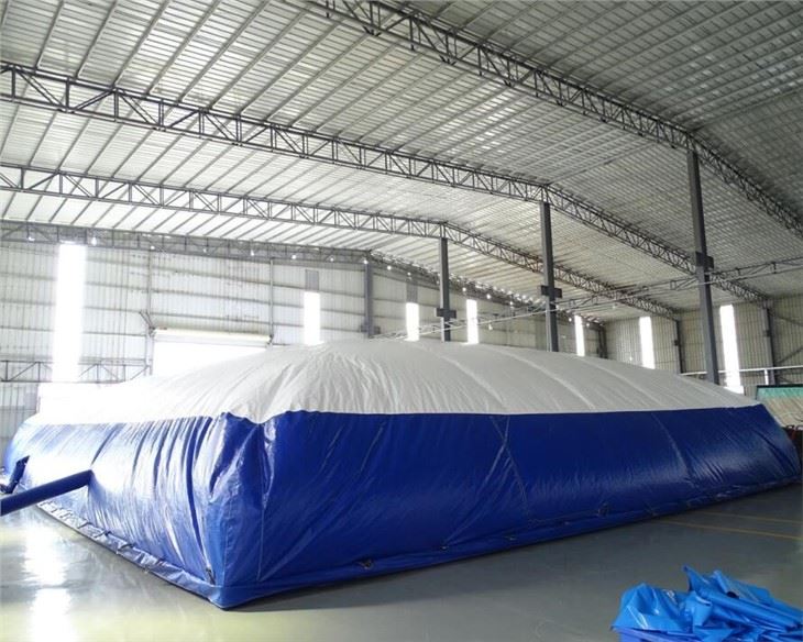 Large Swimming Pool Tent Covers Inflatable Pool Dome Waterproof Inflatable Pool Covers  1
